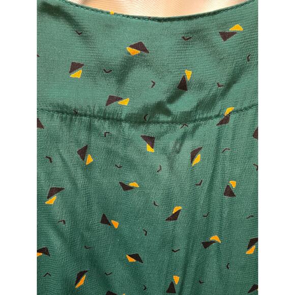 Vintage Tobria green abstract print long sleeve deep v shirt with gold buttons - Picture 8 of 11